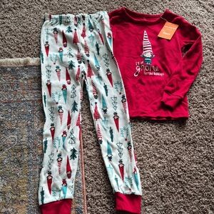 Gymboree Red and White Gnome Pajama Set Size 5
